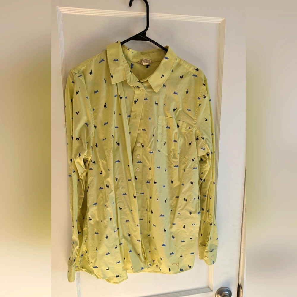 Duluth Trading Company Yellow Button Down Shirt
